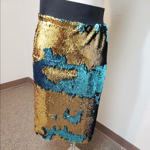 Reversible sequin gold/teal skirt